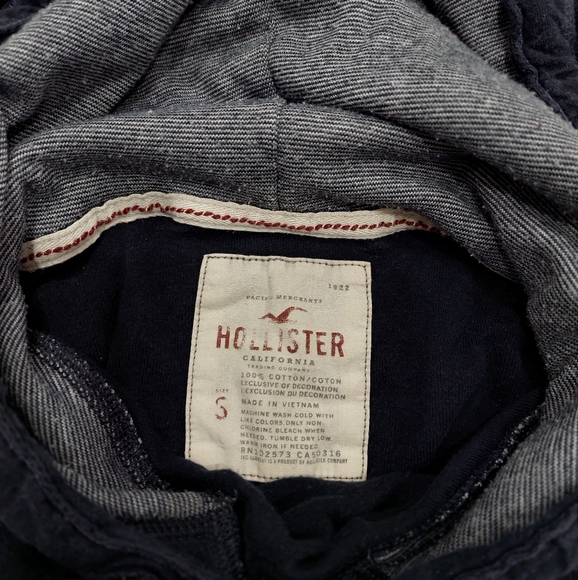 Hollister Navy Sweatshirt Hoodie, Navy, size S - Picture 4 of 4
